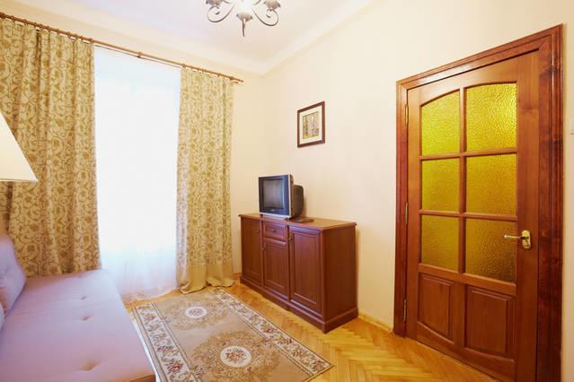 Pylnykarska 6 Apartment Lviv Ngoại thất bức ảnh
